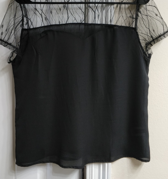 Top - Picture 2 of 3